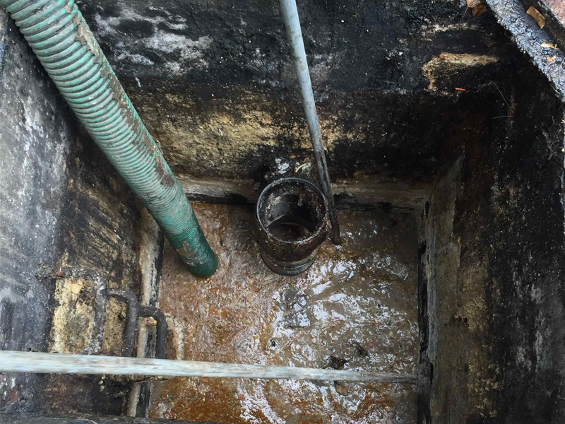 仙霞路隔油池清理